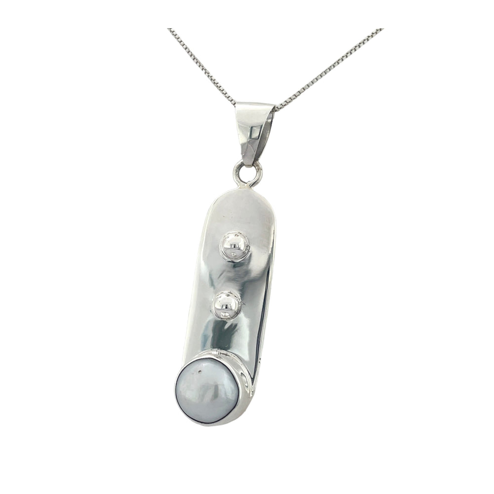 STERLING SILVER OVAL RECTANGLE PENDANT WITH PEARL AND SILVER DOTS