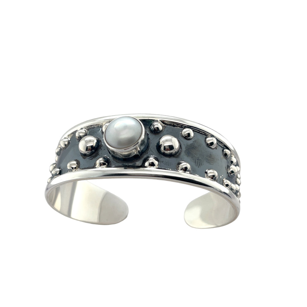 STERLING SILVER OXIDIZED CUFF WITH PEARL