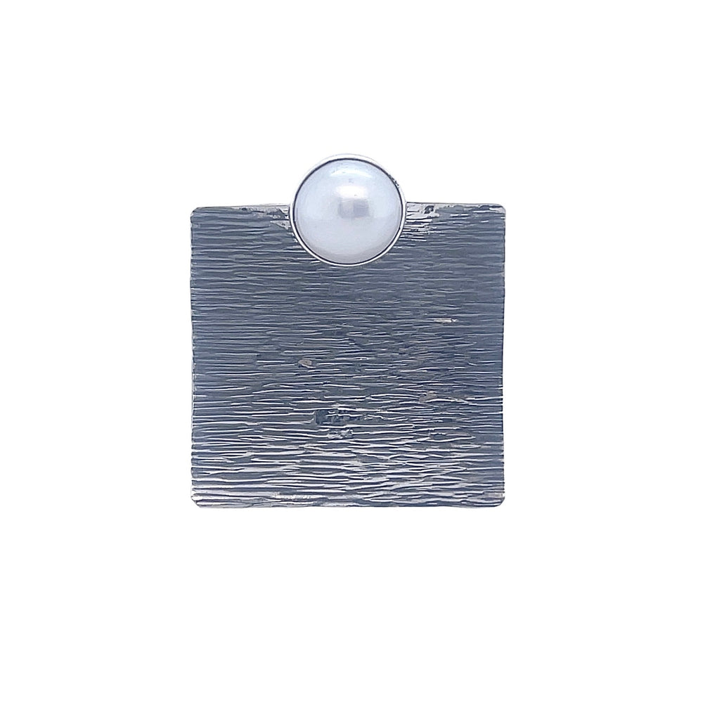 STERLING SILVER SQUARE PENDANT WITH PEARL