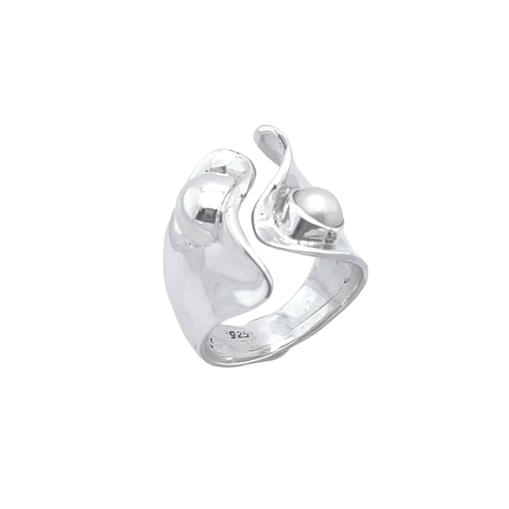 STERLING SILVER FRESHWATER PEARL WIDE WAVY RING