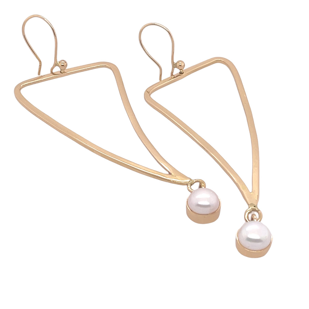 FUSION FRESH WATER PEARL CURVED TRIANGLE EARRINGS